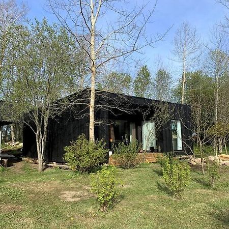 Small Cozy 3-Room House With Terrace & Large Garden Ilmandu Екстер'єр фото