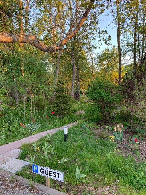 Small Cozy 3-Room House With Terrace & Large Garden Ilmandu Екстер'єр фото